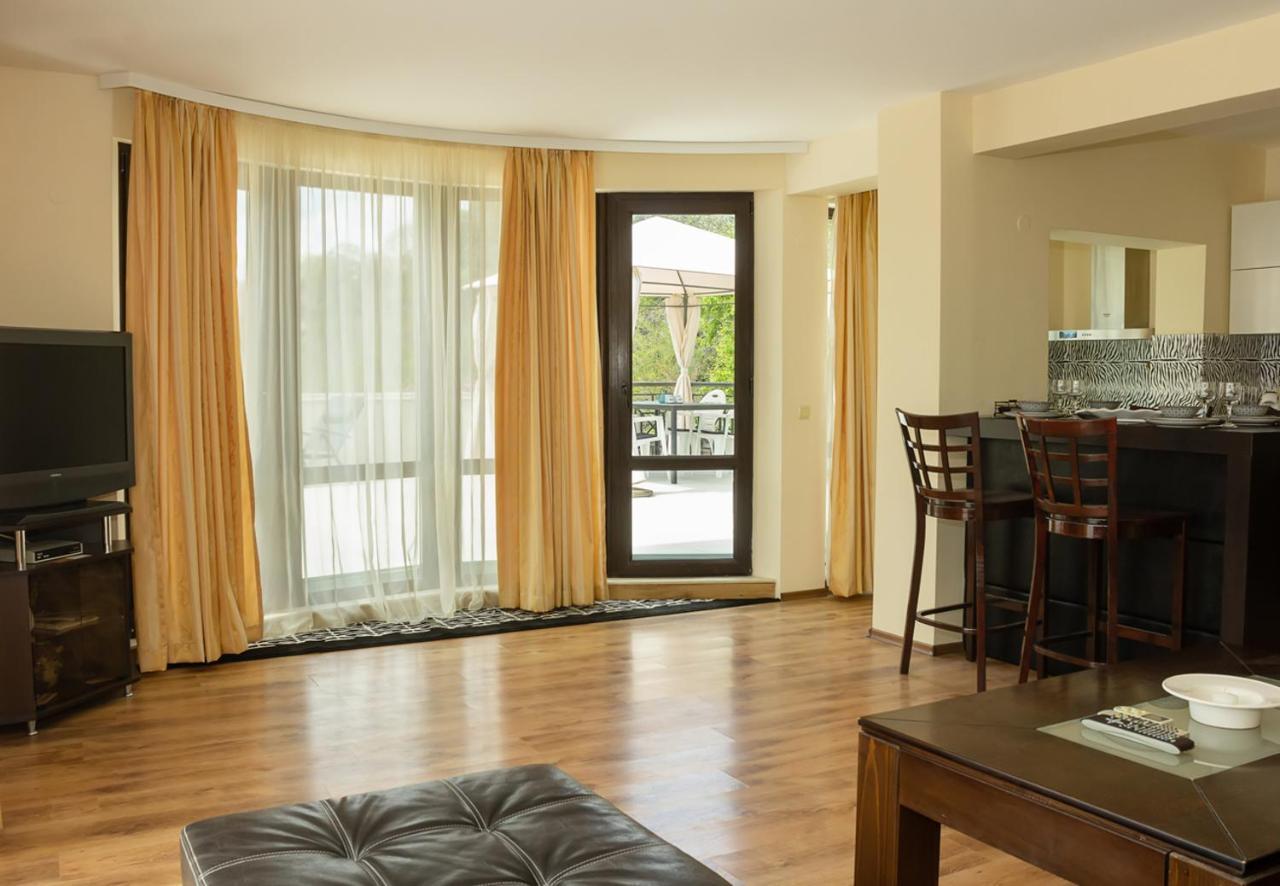 Cozy 1Bd Apartment With A Spacious Terrace By Flat Mаnager Balchik Ngoại thất bức ảnh